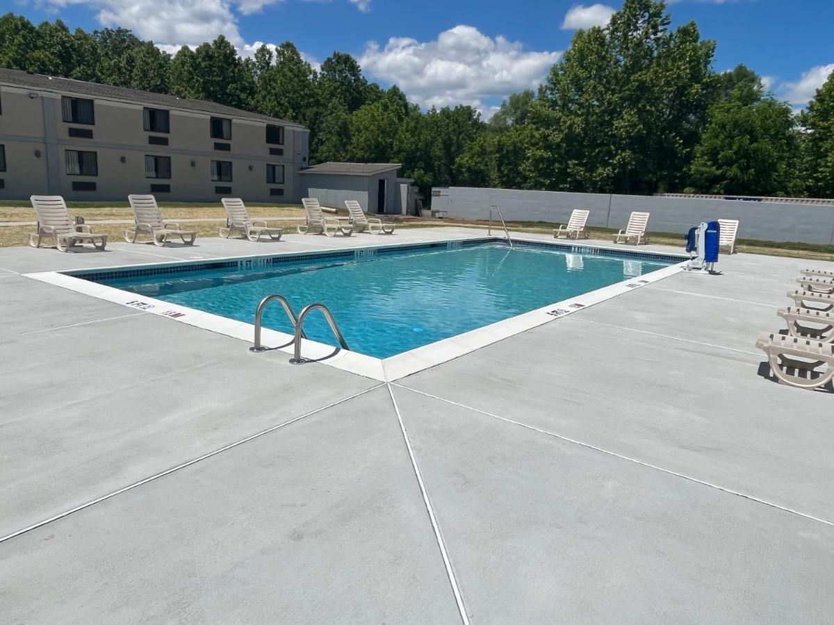 Ramada By Wyndham Allentown Bethlehem Extérieur photo
