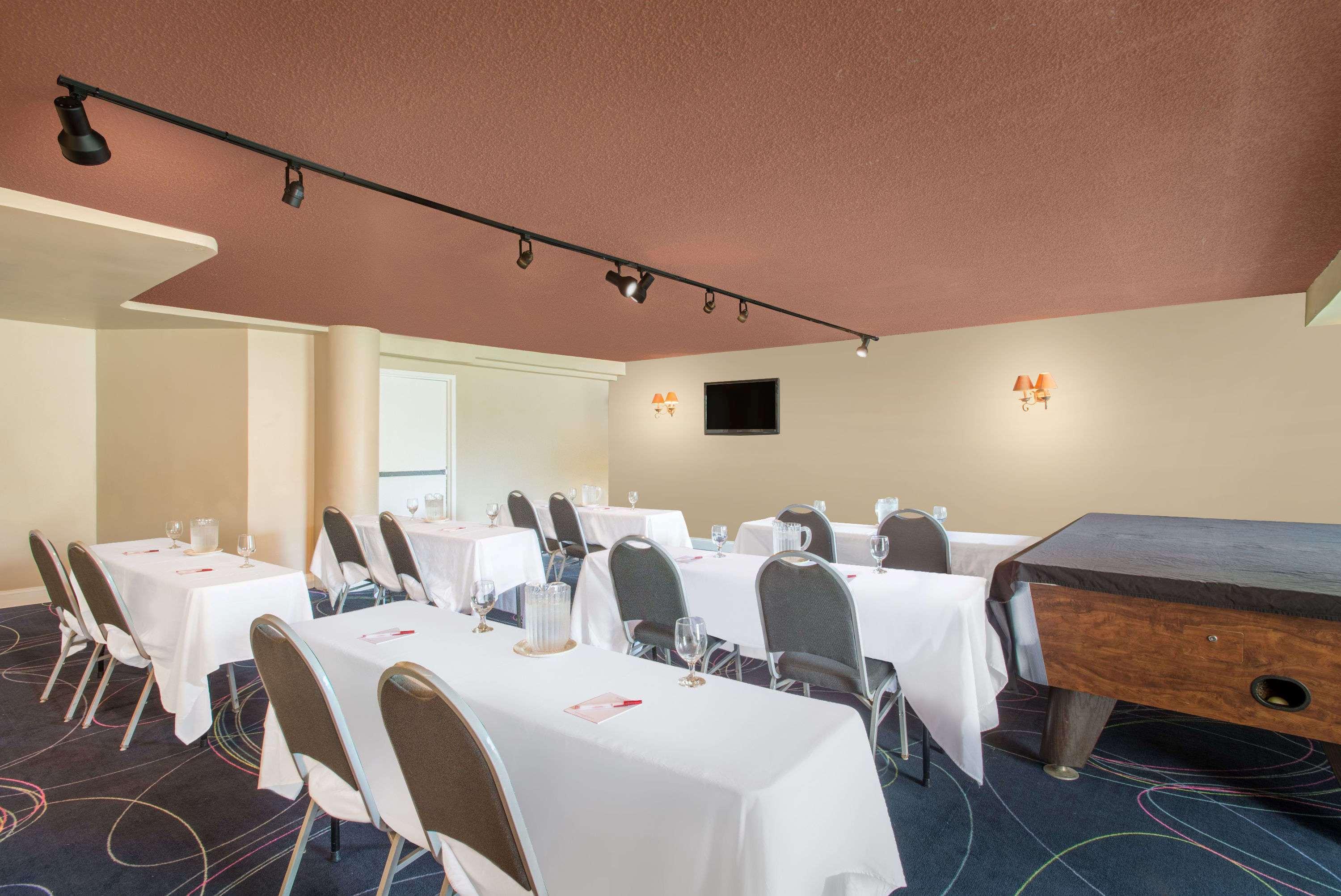 Ramada By Wyndham Allentown Bethlehem Extérieur photo