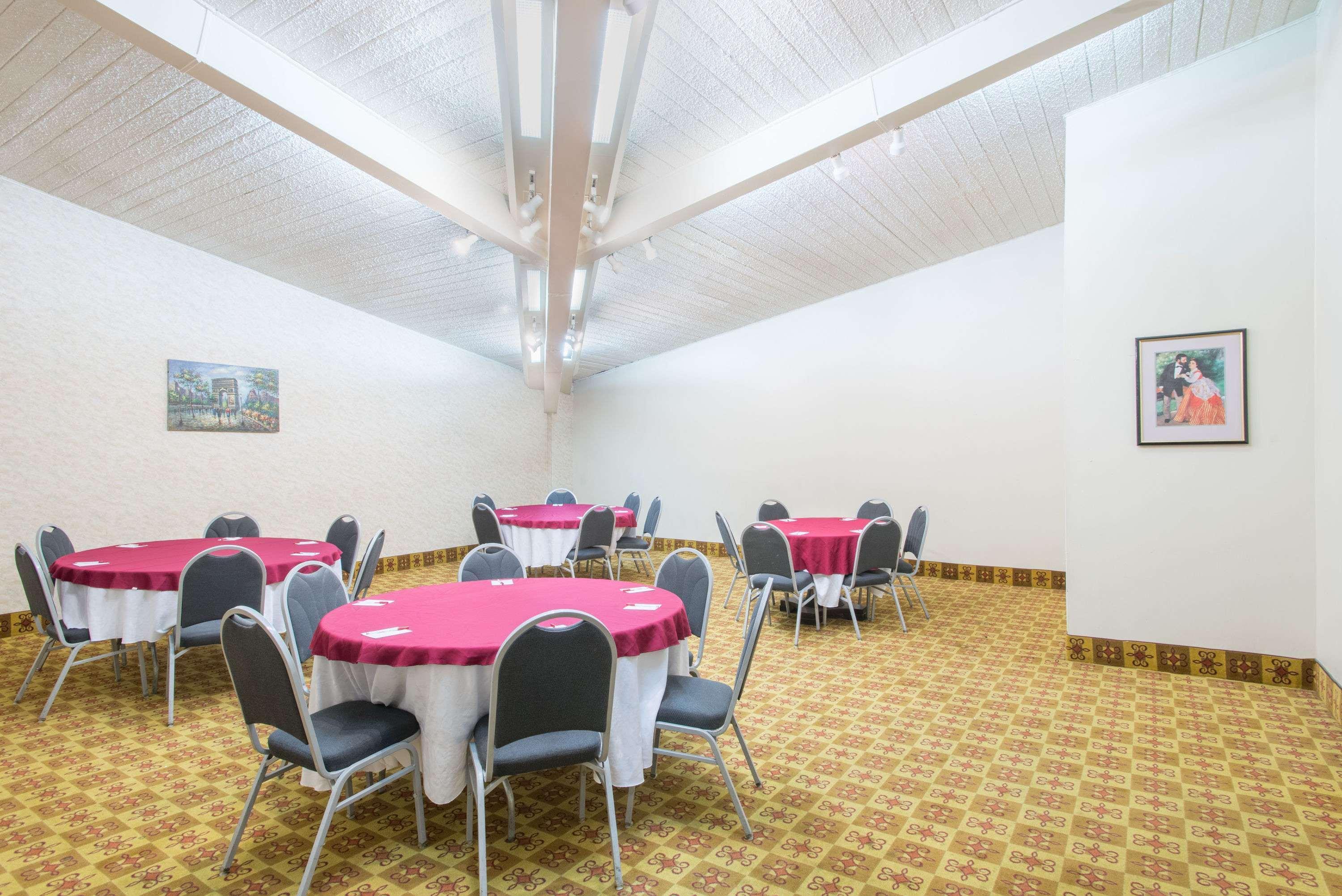 Ramada By Wyndham Allentown Bethlehem Extérieur photo