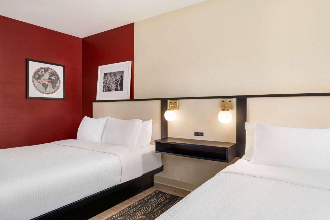 Ramada By Wyndham Allentown Bethlehem Extérieur photo