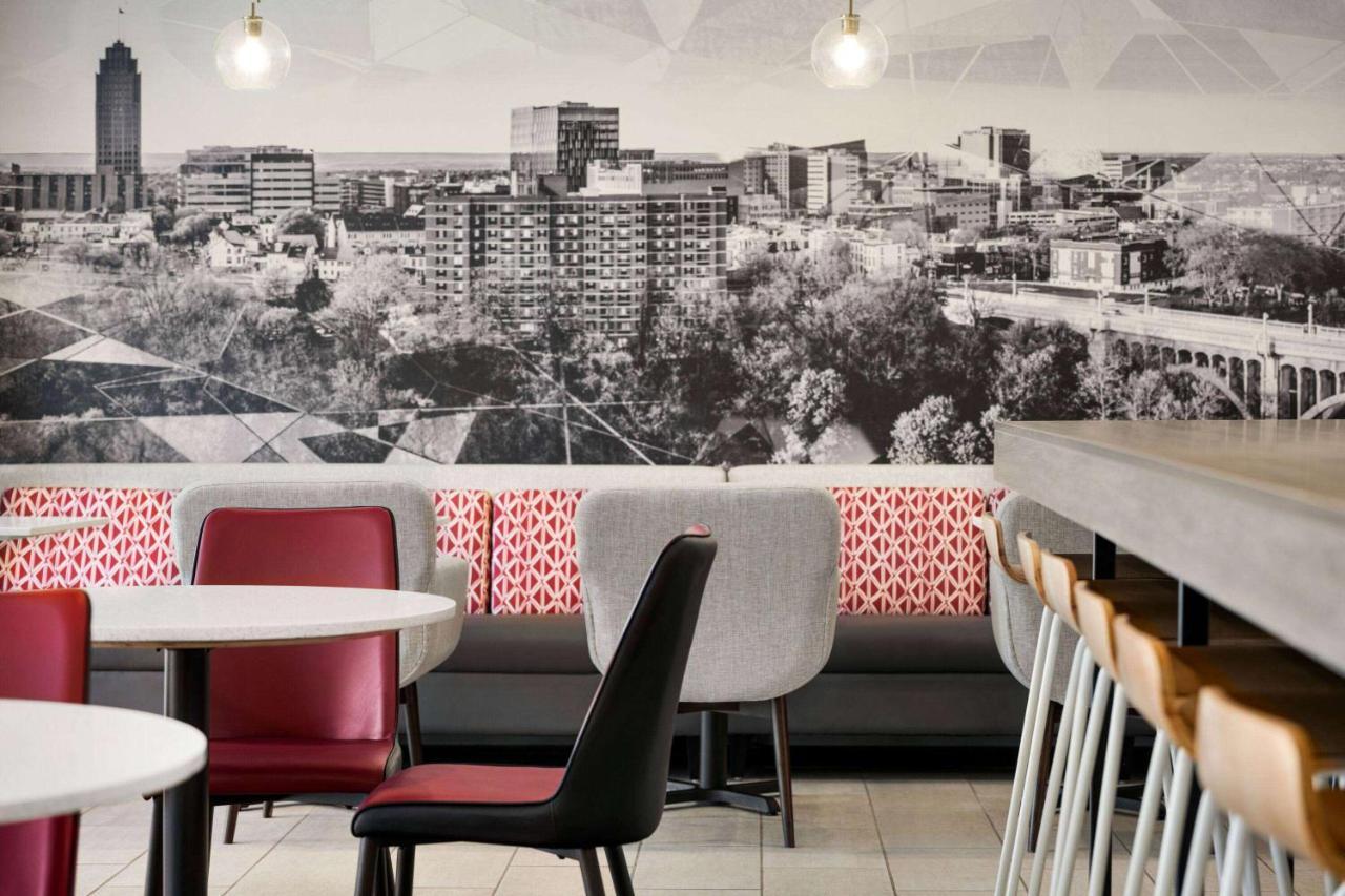 Ramada By Wyndham Allentown Bethlehem Extérieur photo