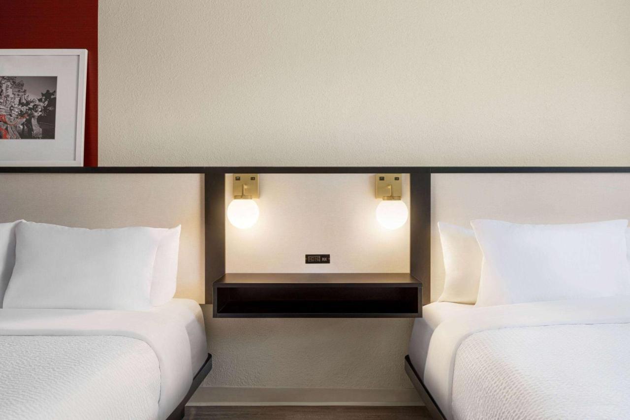 Ramada By Wyndham Allentown Bethlehem Extérieur photo